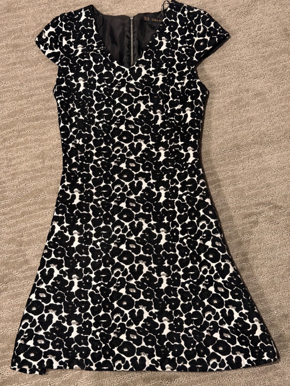 Zara Women’s Black & White Short Sleeve Dress Size XS/ 24
